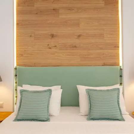 Korali Palace Aparthotel 4*